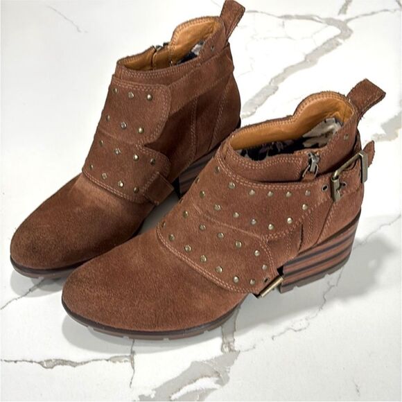 Caterpillar | Women’s Anna Rose Brown Leather Studded Ankle Boots Heeled Booties - Picture 1 of 16